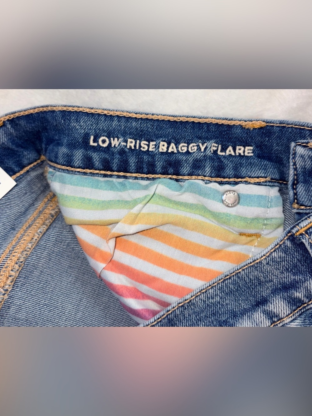 American Eagle PRIDE Low Rise Baggy Flare Jeans sz 00 NWT! ๐ - Picture 6 of 12